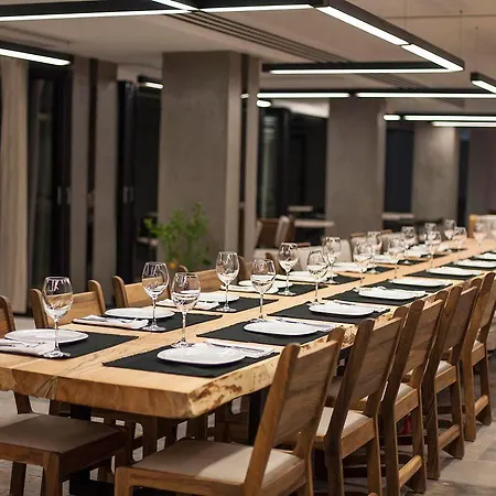 Mola Cunda Otel Ayvalı