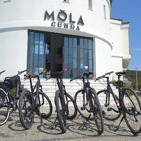 Otel Mola Cunda Ayvalı