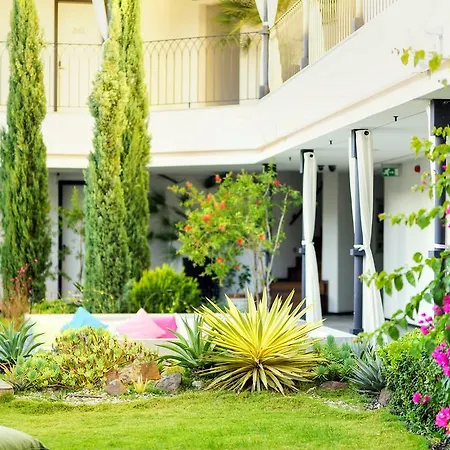 Otel Mola Cunda Ayvalı