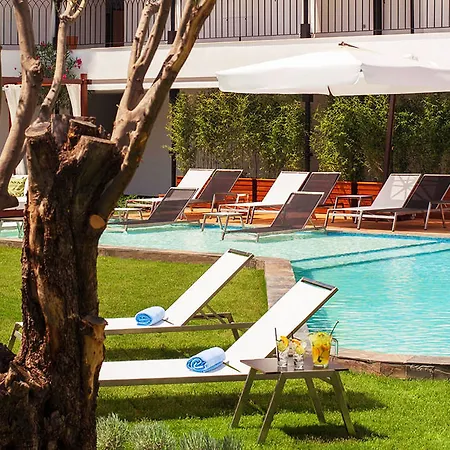 Mola Cunda Hotel