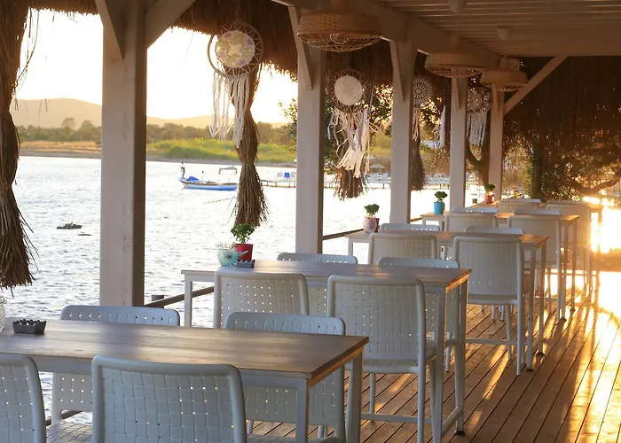 Mola Cunda Hotel Ayvalı