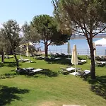 Hotel Mola Cunda